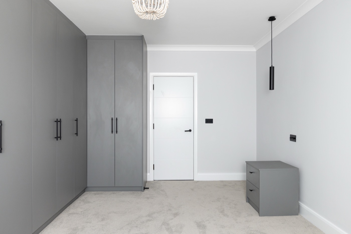 Serene dressing room with minimalist design